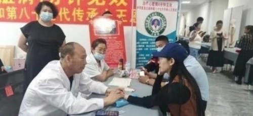 落实两会精神 岐黄赋能健康 中华医圣王叔和第八十七代传承王恩斌