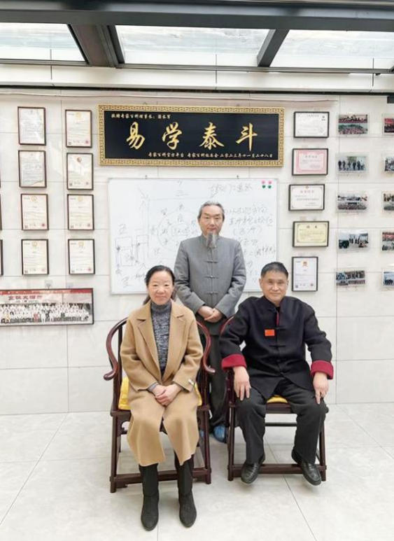 以易道传正气 以文脉敬军魂  —— 记太极门风水创始人潘长军的家国担当