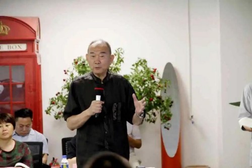 一卷医话，万象回响