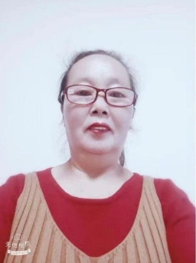 十家网站专题报道 《中文语言日》本期封面人物·贾玉柳