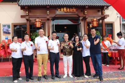 李永强：从实业报国到“大爱”助农，以创新消费模式致敬抗战精神